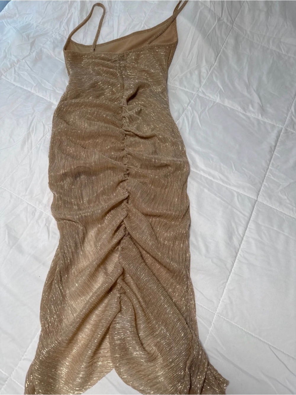 PrettyLittleThing Metallic Gold Ruched Slip Maxi Dress - Picture 7 of 8